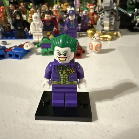 LEGO Super Heroes Minifigure The Joker Lime Vest  From 6857