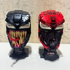 LEGO Marvel Carnage 76199 & Venom 76187 Bust Head Lot Used Display