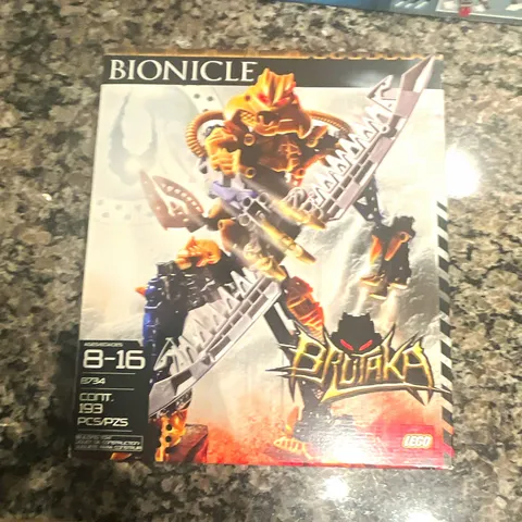 LEGO BIONICLE Brutaka 8734 Complete Set w/ Box, 193pcs, Ages 8-16