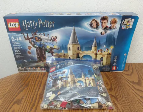 LEGO Harry Potter: Hogwarts Whomping Willow (75953) Complete W/Figs & Box