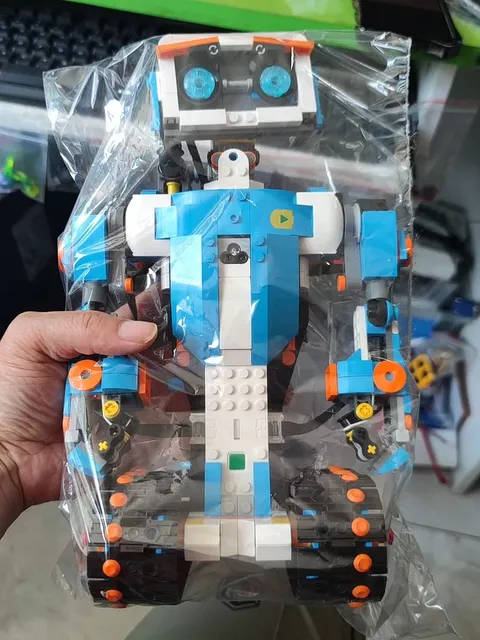 LEGO 17101 Boost Creative Toolbox 843 pcs -丨No  Instruction丨No box！