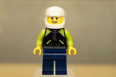 Lego Minifigure Speed Champions Porsche 911 Turbo 3.0 Driver Female SC057