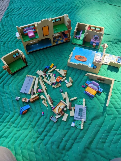 simpsons lego house, Partial