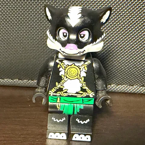 LEGO Minifigures Black Skunk Suit Minifigure with Green Legs