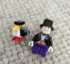 LEGO Batman 1st Edition Minifigure The Penguin From Batcave 7783  2006 