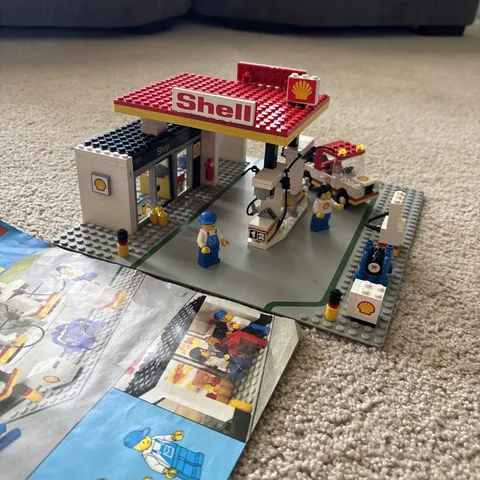 Vintage LEGO 1986 Shell Service Station 6378 - 99% Complete - Instruction Manual