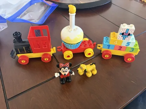 LEGO DUPLO Disney Birthday Train Toy 10941 Read