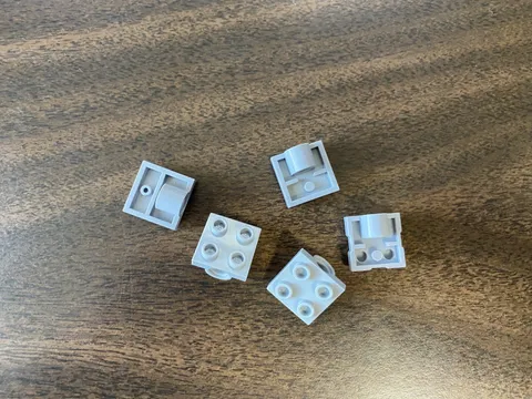LEGO Parts: 10247 Lot of 5 Plate 2 x 2 with Pin Hole - Light Bluish Gray