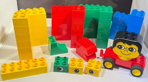 Vintage Lego DUPLO Basic Zoo Set Face Bricks Pull Back Car 50 Pieces in All
