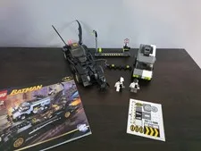 LEGO Batman: The Batmobile: Two-Face's Escape (7781)