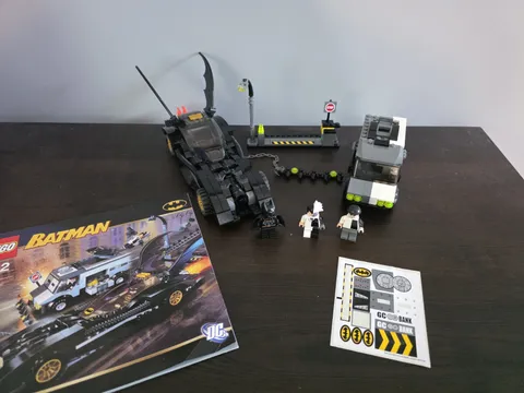 LEGO Batman: The Batmobile: Two-Face's Escape (7781)