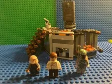 LEGO Star Wars: Carbon-Freezing Chamber (75137) 99% with minifigures no box