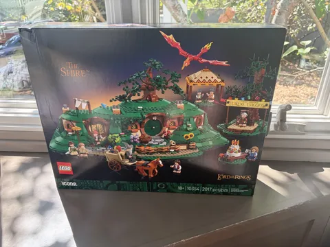 LEGO Icons The Lord of the Rings: The Shire™ Set 10354 Unopened
