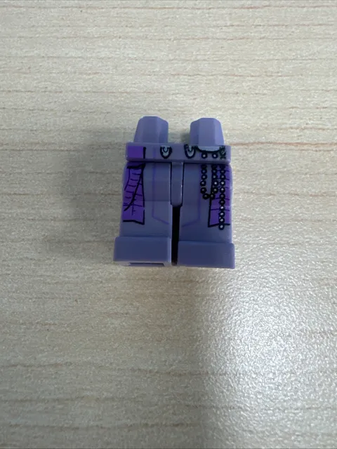 LEGO Star Wars Zam Wessel legs. great condition