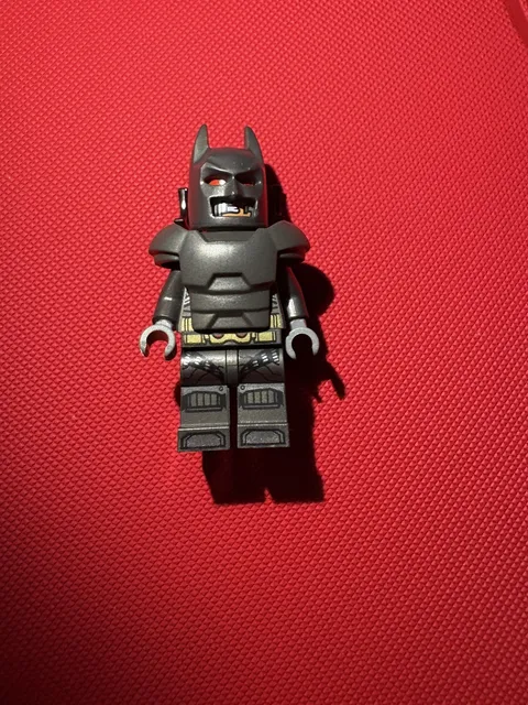 NEW LEGO Heavy Armor Batman Minifigure 76110 211906 Super Hero Sh528 Batman DC