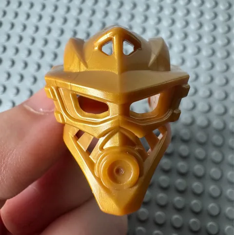 LEGO BIONICLE -- PEARL GOLD KANOHI MASK OF WATER 19062 NICE