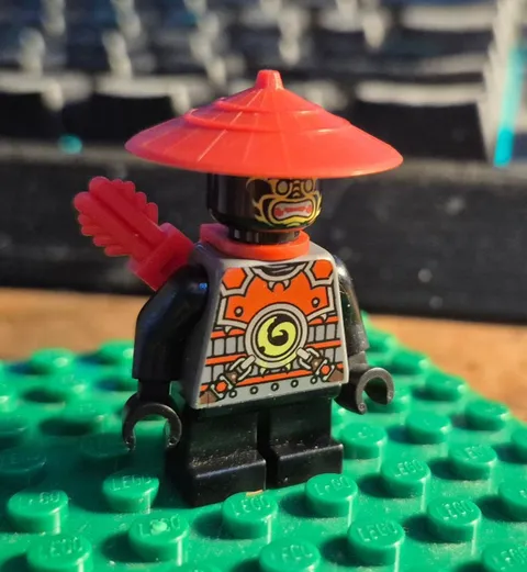 LEGO Stone Army Scout  Yellow Face NJO0072 from set#70505 Minifigure