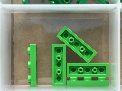 LEGO Parts - Bright Green Plate 1 x 3 - No 3623 - QTY 5