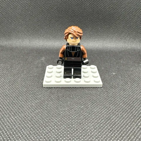 LEGO ® - Star Wars ™ - Anakin Skywalker Large Eyes Reddish Brown Arms (sw0183)