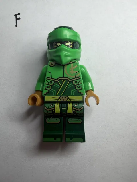 LEGO Ninjago Dragons Rising Season 2: Lloyd Minifigure with Bladed Staff