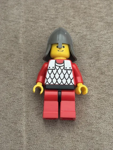 LEGO Castle BLACK KNIGHT Minifigure 