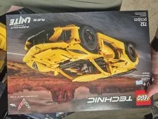 LEGO TECHNIC: Chevrolet Corvette Stingray (42205)