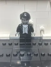 Lego EXECUTRON Minifigure (tlm028) The LEGO Movie 70803 Cloud Cuckoo