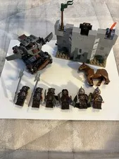 LEGO The Lord of the Rings Uruk-hai Army (9471) 99% complete