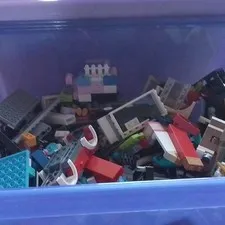 LEGO Bulk Lot Mixed Bricks/Pieces/Parts With Tub And Lid Included 8 Pounds 4 Oz