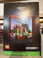 LEGO Minecraft The Crafting Table Collectible Building Set 21265 Slight Box Wear