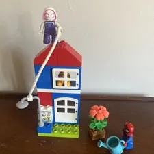 LEGO DUPLO Toddler Building Set  Spider-Man's House (10995) Complete Spider Gwen