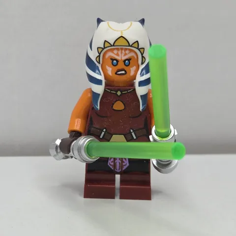 LEGO Ahsoka Tano Padawan sw1396 Medium Legs Star Wars Minifigure