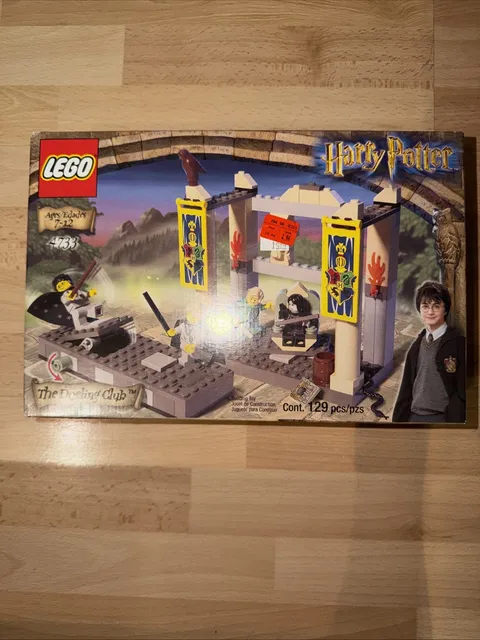 LEGO Harry Potter: The Dueling Club (4733) 129pcs 2002 Retired Brand New Sealed
