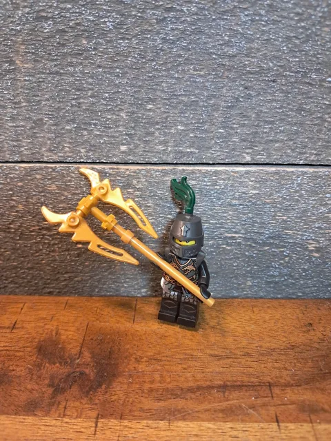 LEGO Kingdoms Castle Dragon Knight Armor with Chain Minifigure Rare cas452