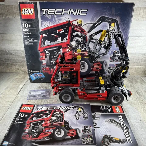 Lego Technic: Model: Traffic: Truck 8436 Assembled 99% Complete W/Box/Manual