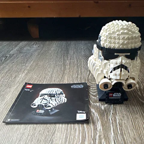 LEGO Star Wars Stormtrooper Helmet 75276 Complete Set w/ Display Stand