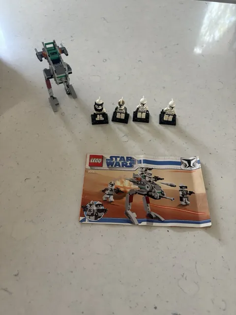 LEGO Star Wars 8014 Clone Walker Battle Pack 100 complete with instructions