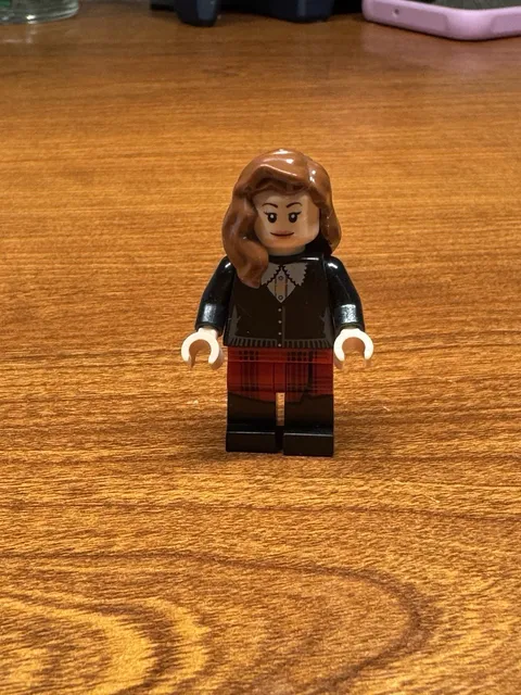 Lego Ideas mini-figure Clara Dr Who 21304 retired