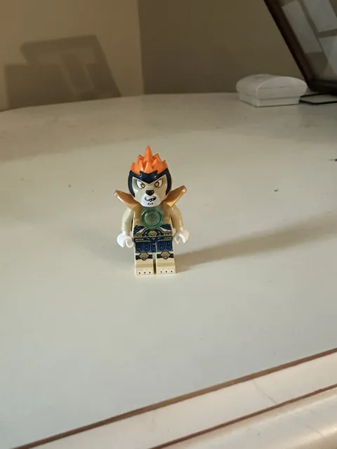 Leonidas gold armor minifigure Lego Chima