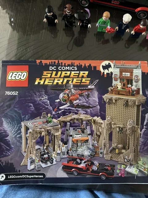LEGO DC Comics 76052 Batman Classic TV Series Batcave 2526 pcs 14+