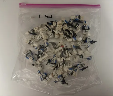 LEGO Star Wars 501st Clone Trooper Minifigure Lot w/Weapons Accessories and R2D2