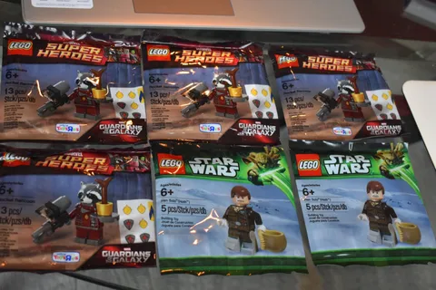LEGO 6 SEALED Figure Packs, 2 HOTH HAN SOLO Star Wars, 4 Rocket Racoon Guardians