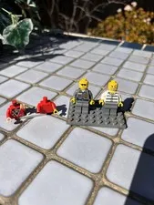 LEGO City Minifigures Lot Police Officer & Prisoner Jailbreak Jail Lot 2 Figures