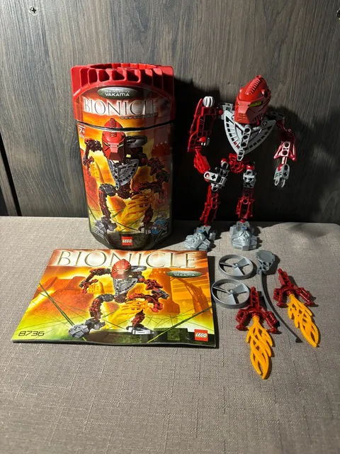 LEGO BIONICLE: Toa Hordika Vakama (8736) with Cannister & Manual
