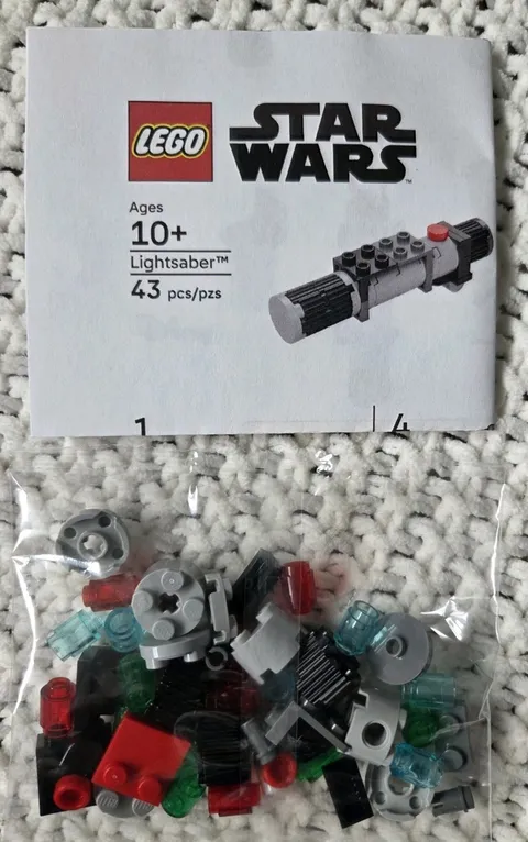 LEGO Star Wars Lightsaber Make and Take 43 pcs w/ Instructions Age 10+