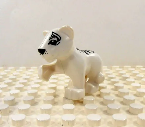 Lego Duplo Figure Tiger Cub white