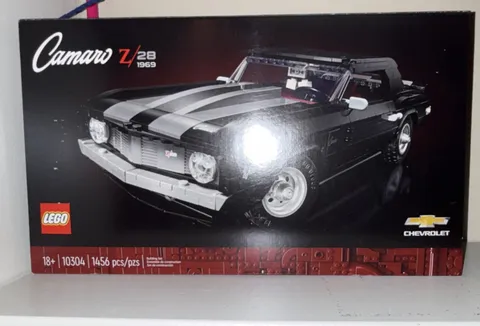  LEGO Chevrolet Camaro Z28 Retired Set #10304