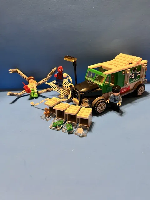 LEGO Marvel: Doc Ock Truck Heist (76015)