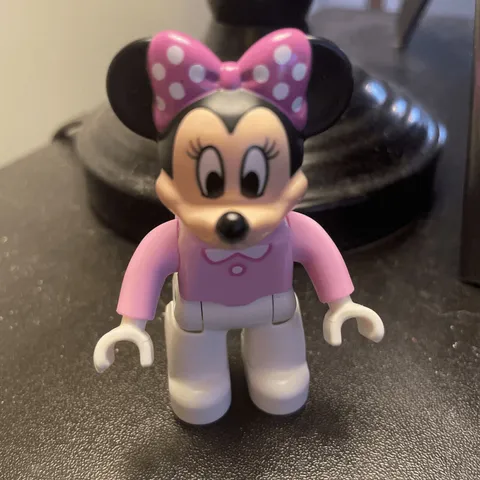 Lego Duplo Disney Minnie Mouse Pink Outfit Mini Figure