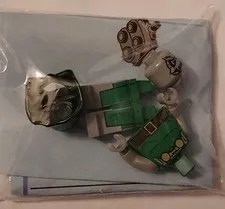 100% LEGO Marvel Superhero Dr. Doom Minifigure Brand New Unassembled w/cape!